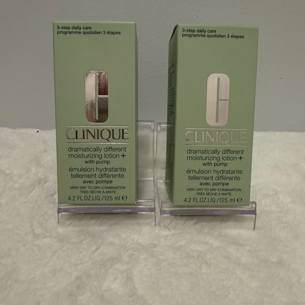 Clinique Lot of 2 Dramatically Different Lotion With Pump NEW